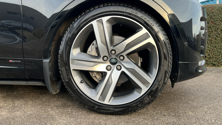 Land Rover Discovery 3.0 D300 R-Dynamic HSE 5dr Auto Diesel Station Wagon